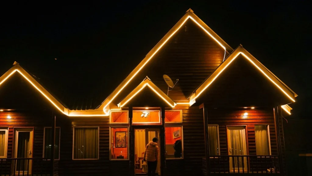 Holiday Lighting Company in Olathe