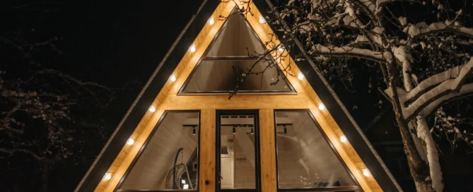 Holiday Lighting Company In Staley Farms